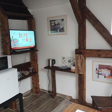 Ubytovani Pod Jezem Loket Extérieur photo